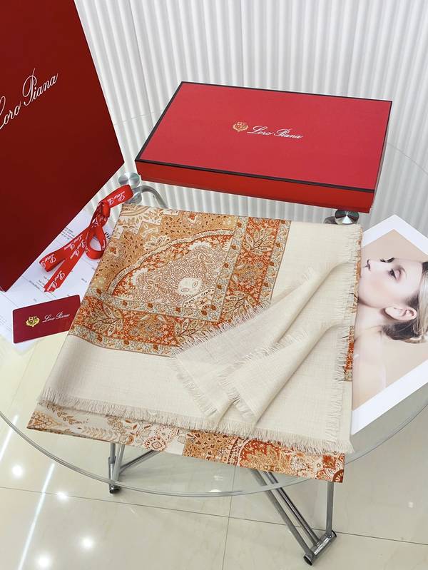 Loro Piana Scarf LPC00064 Loro Piana Scarf LPC00064